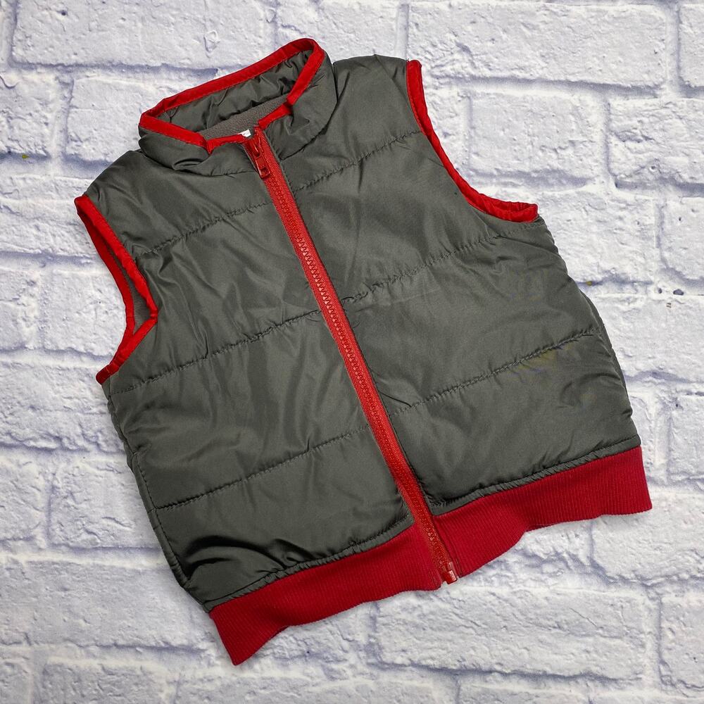 Gymboree Quilted Vest in Grey/Red